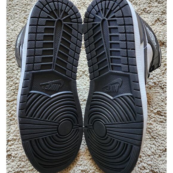 Wmns Air Jordan 1 Mid Panda Pre-Owned Sz 12 - Picture 7 of 8